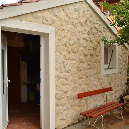 Davor Apartment *